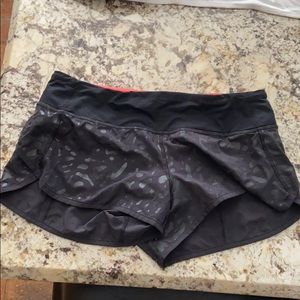 Lululemon Shorts size 6